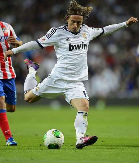 皇马持续低迷 主场负于塞尔塔