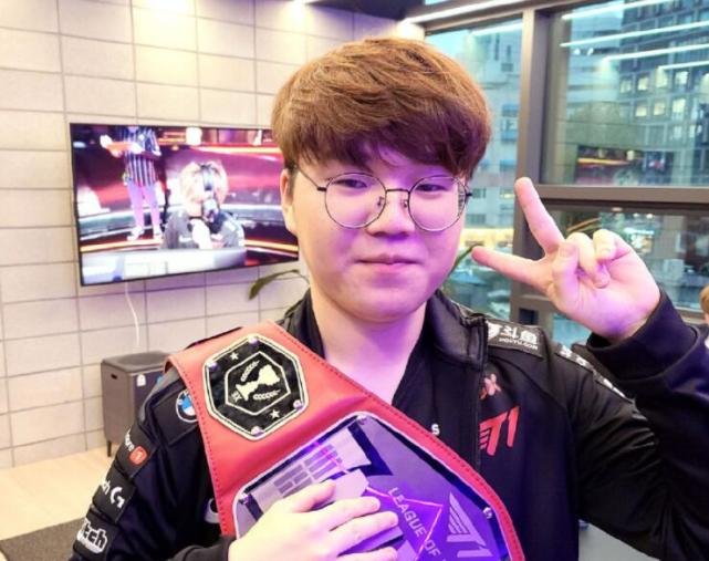 8强的她 8强的她