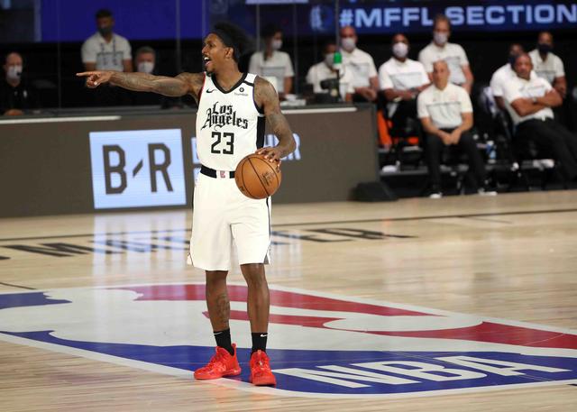 校园足球事 校园足球事